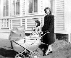 C430- Ruth and Alice Bennett